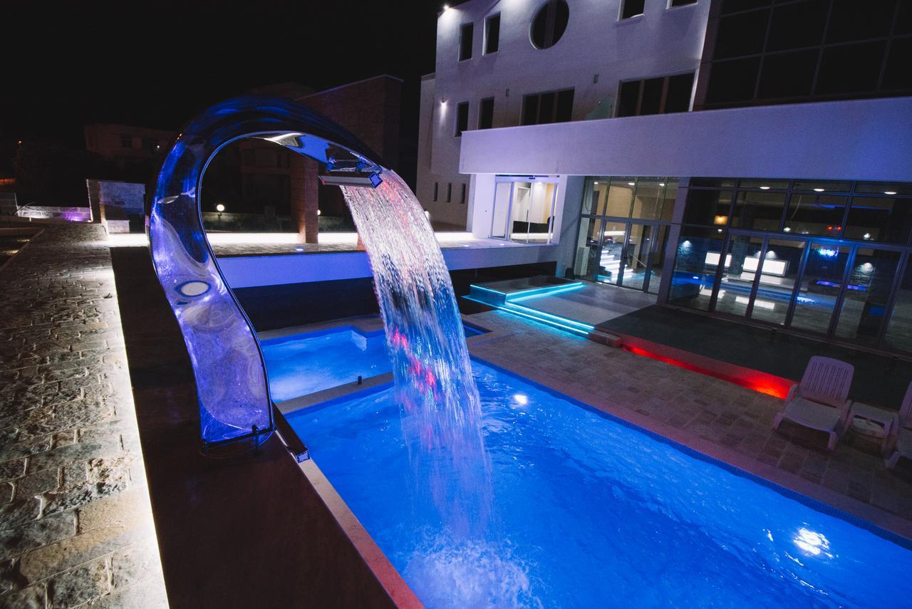 Crystal Apartments Ulcinj Ngoại thất bức ảnh